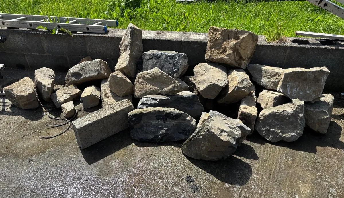 Building stones