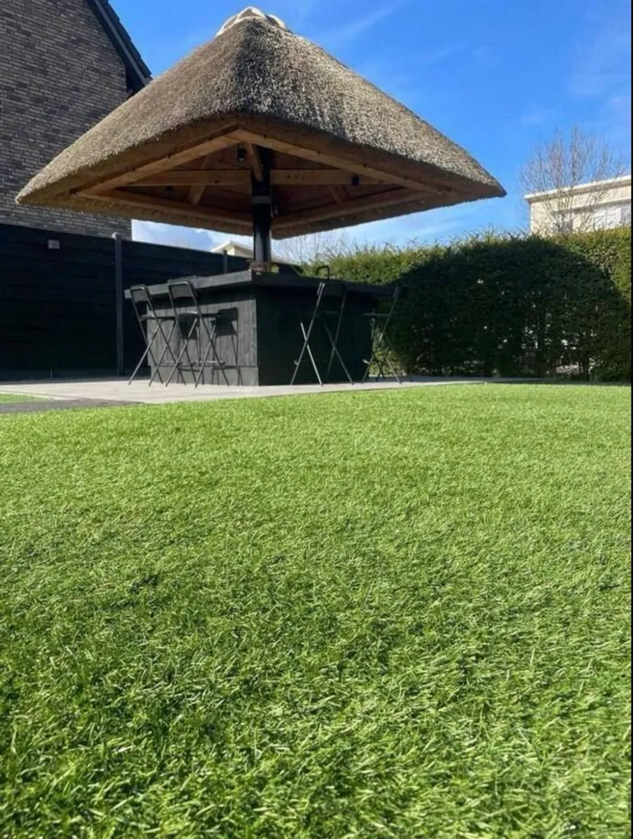 BRAND NEW ARTIFICIAL GRASS - Image 3