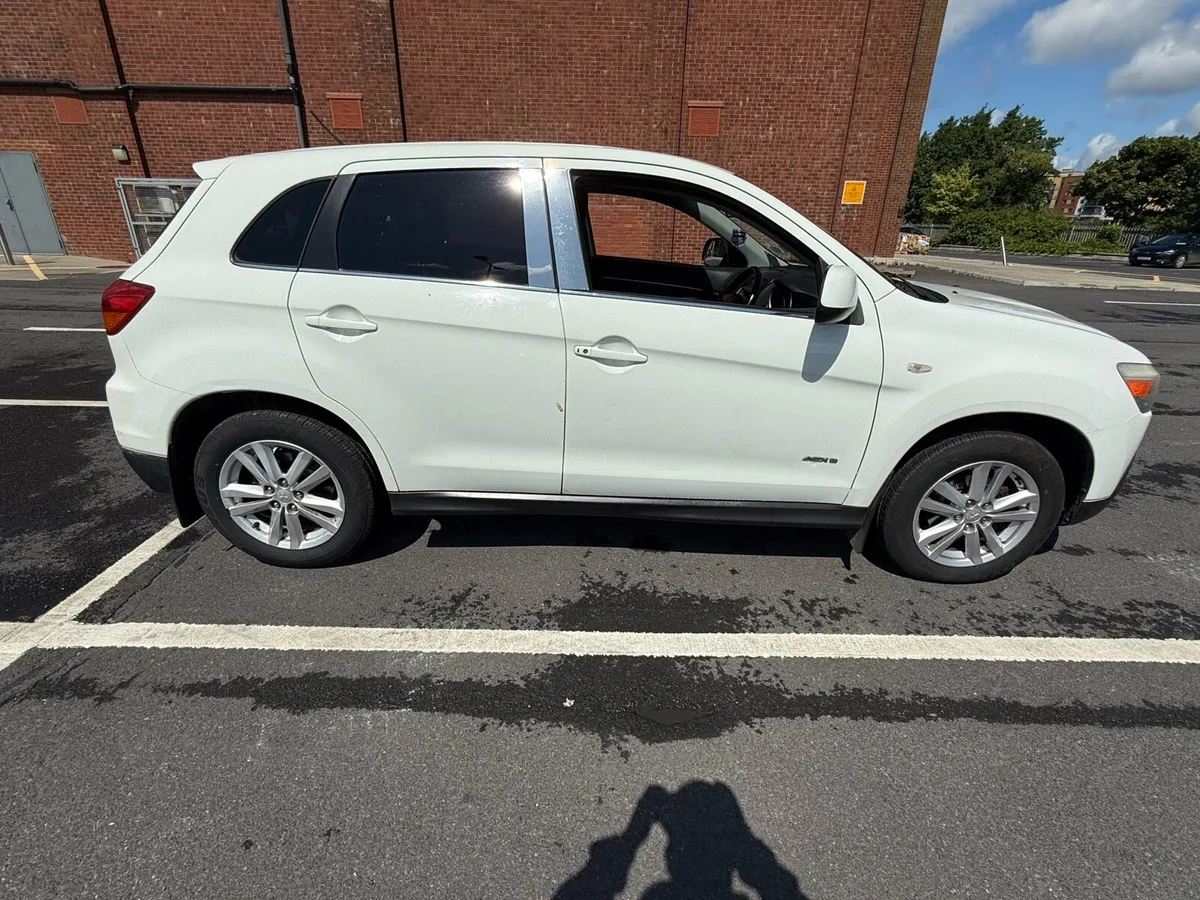 2010 MITSUBISHI ASX - Image 2
