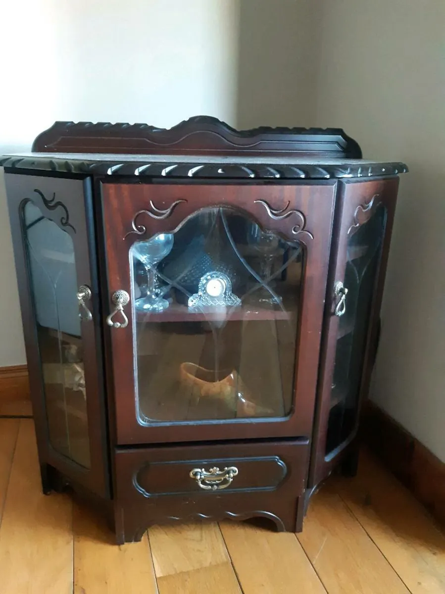 TV Cabinet