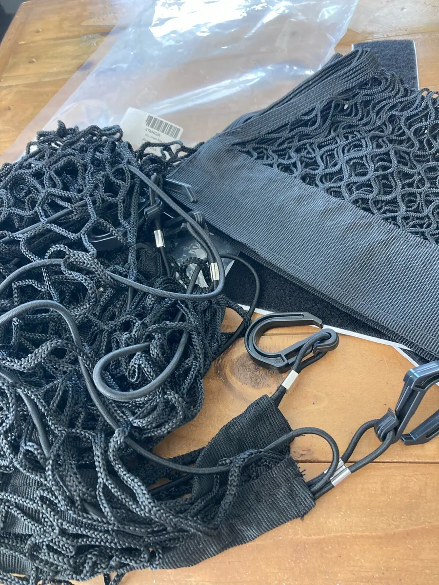 Dog net for boot - Image 2