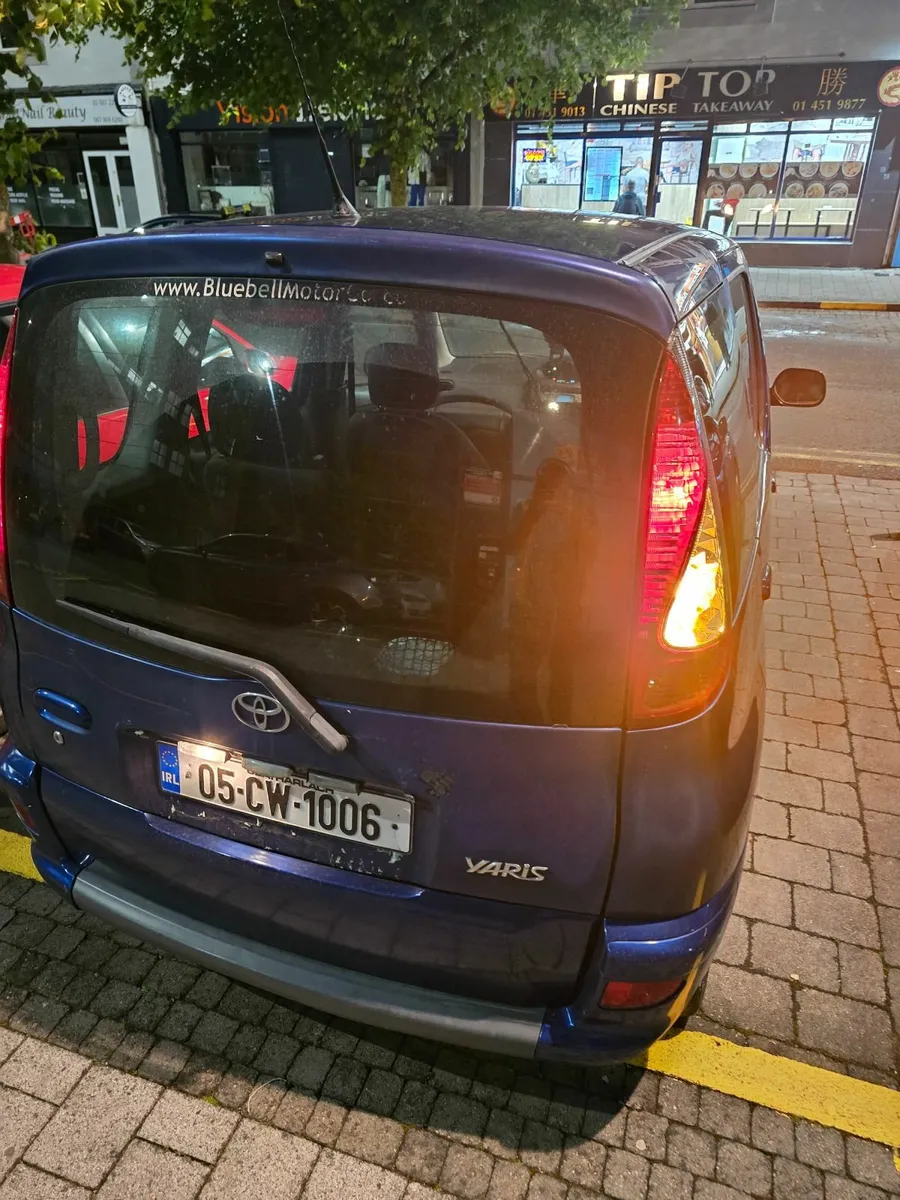 Toyota Yaris 2005 - Image 4