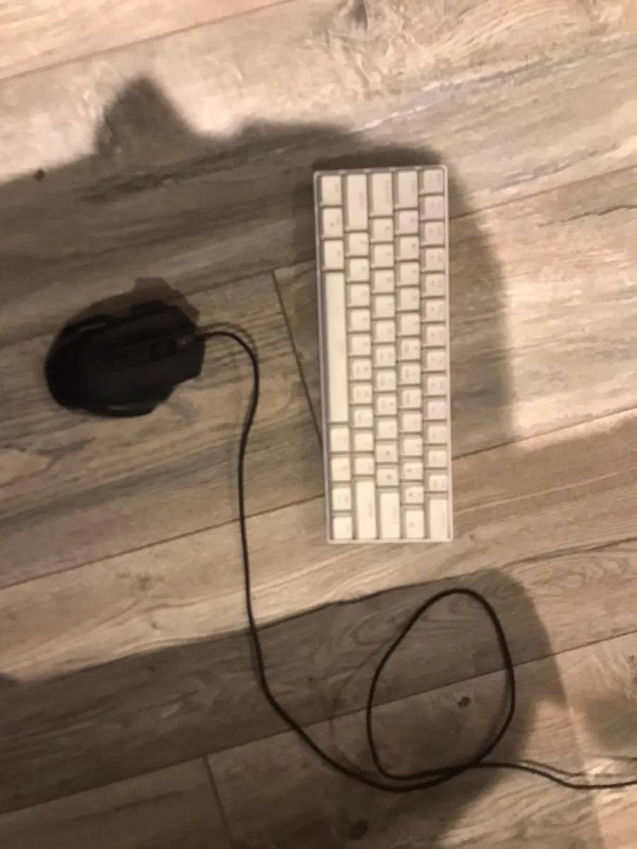 Gaming pc with wheel - Image 3