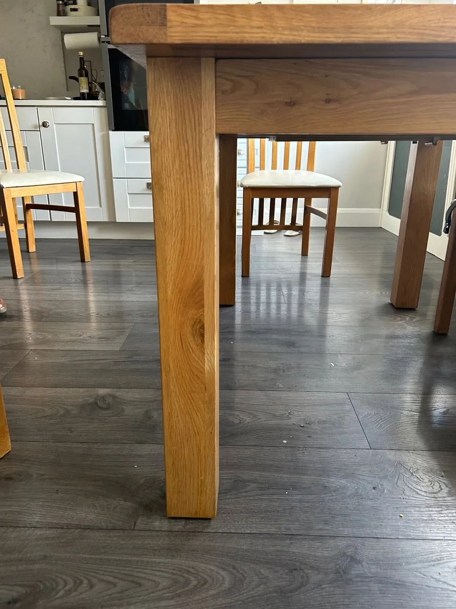Extendable kitchen table - Image 1