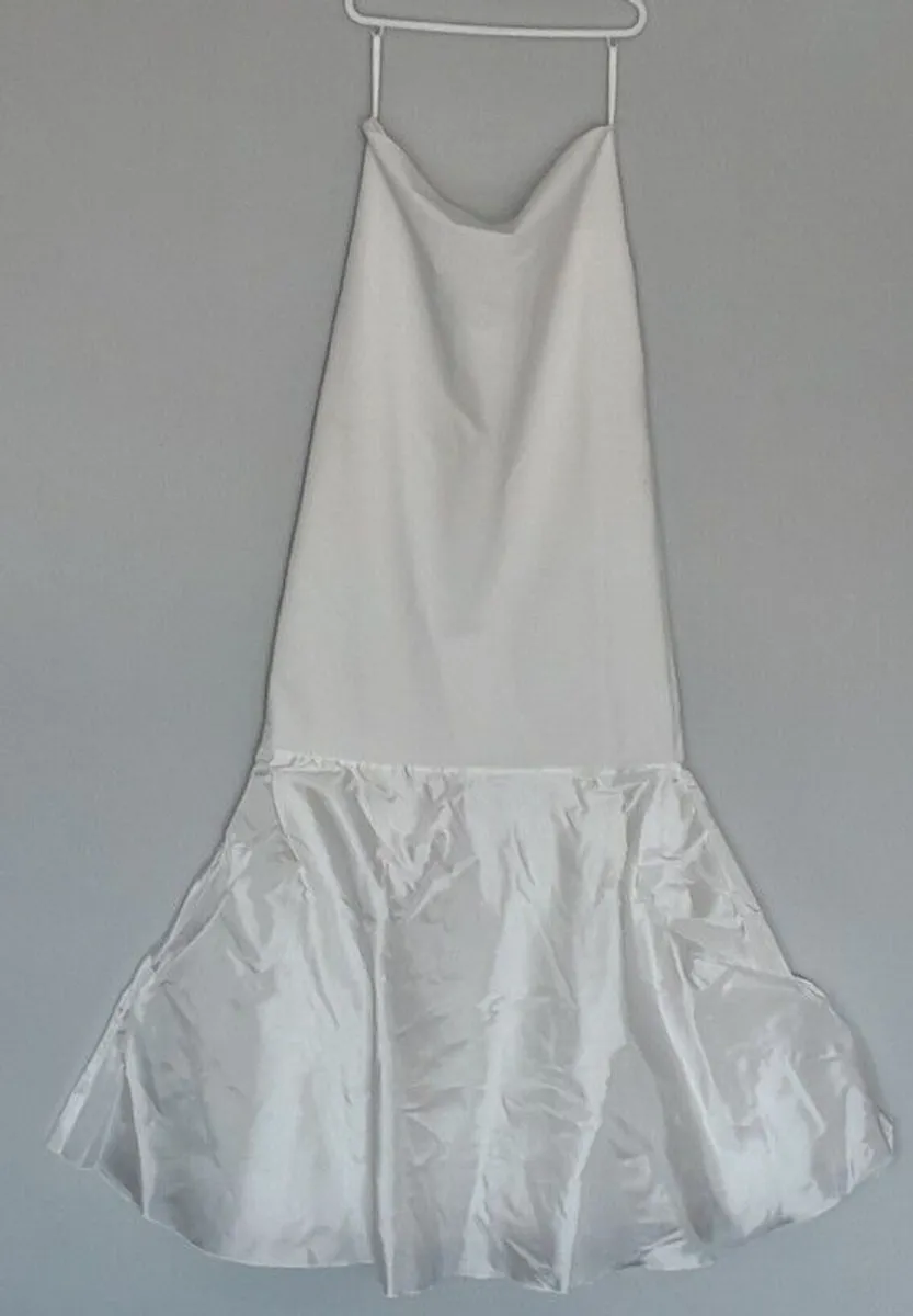 Wedding Dress brand new - Image 2