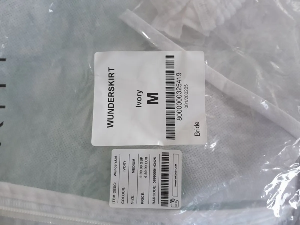 Wedding Dress brand new - Image 3