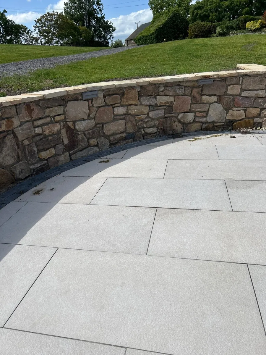 Building stone - Image 1