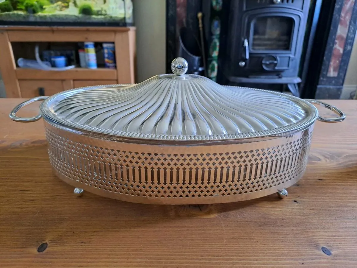 Silver and glass oval serving dish - Image 2