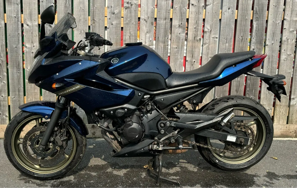 2010 YAMAHA XJ6 DIVERSION 600 - Image 3
