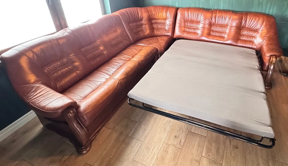 Leather corner sofa bed - Image 3