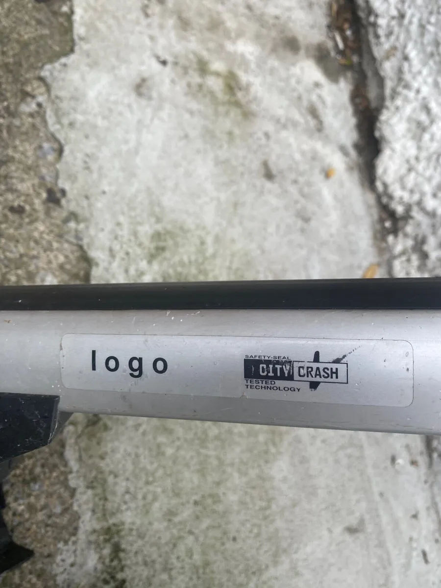Roof bars for Audi A3 - Image 3
