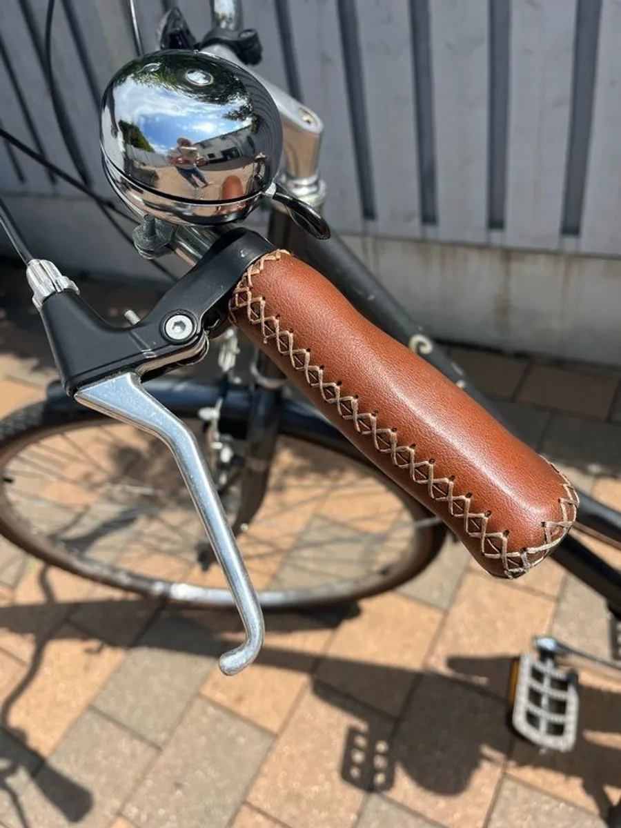 Ladies Pendleton bike - Image 3
