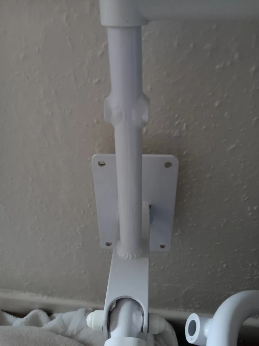 WALL MOUNTABLE SHOWER CHAIR - Image 4