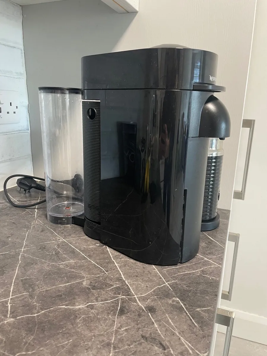Nespresso Vertuo Machine + Aeroccino Milk Frother - Image 2