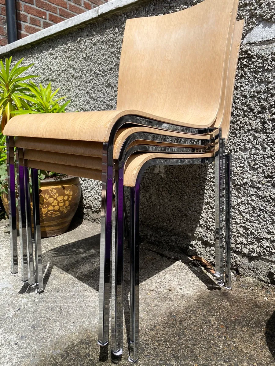 Dining table & 5 chairs - Image 4