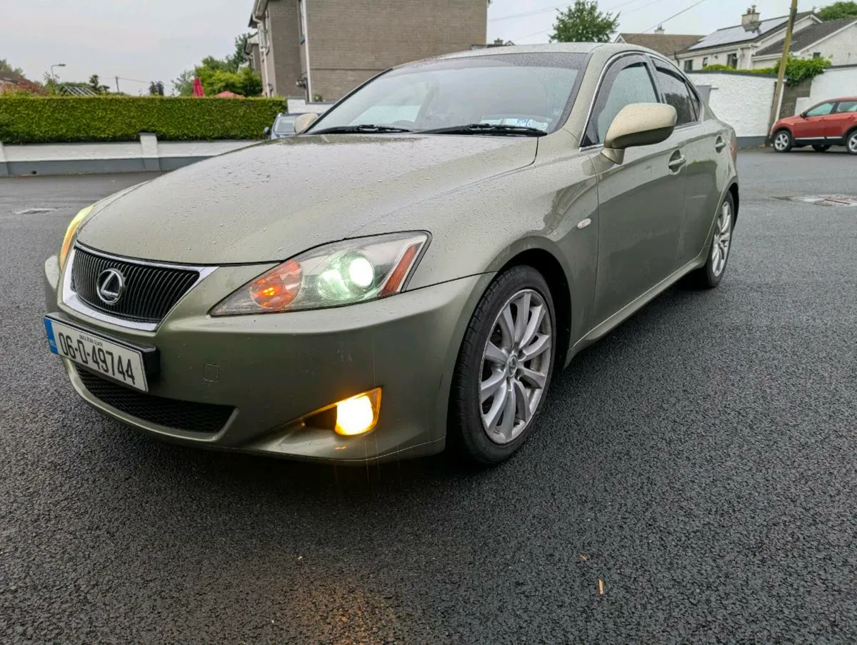 2006 Lexus IS250 - Image 2