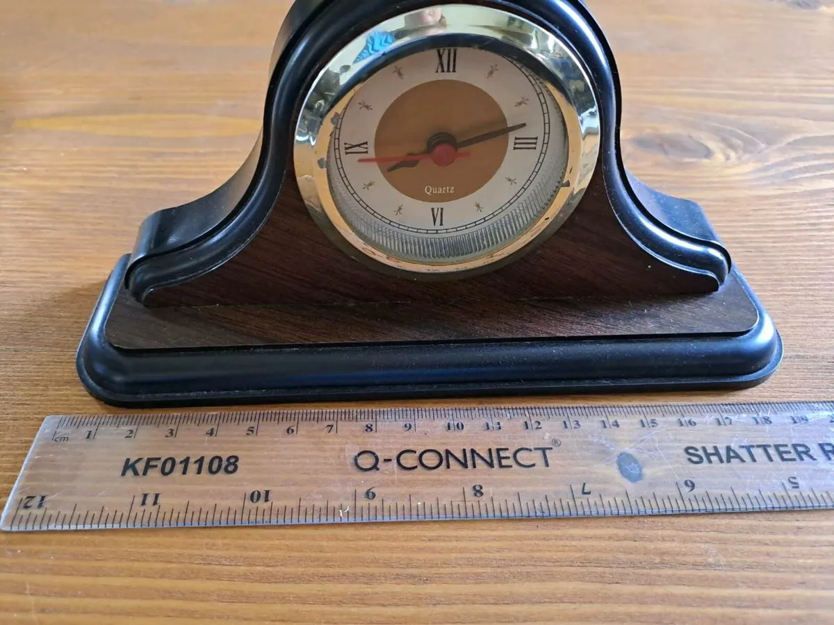 Free Napoleon shaped mantle clock - Image 2