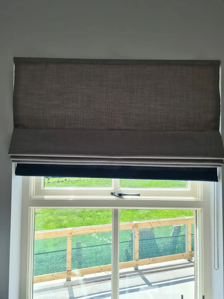 pair of linen fabric roman blinds - Image 1