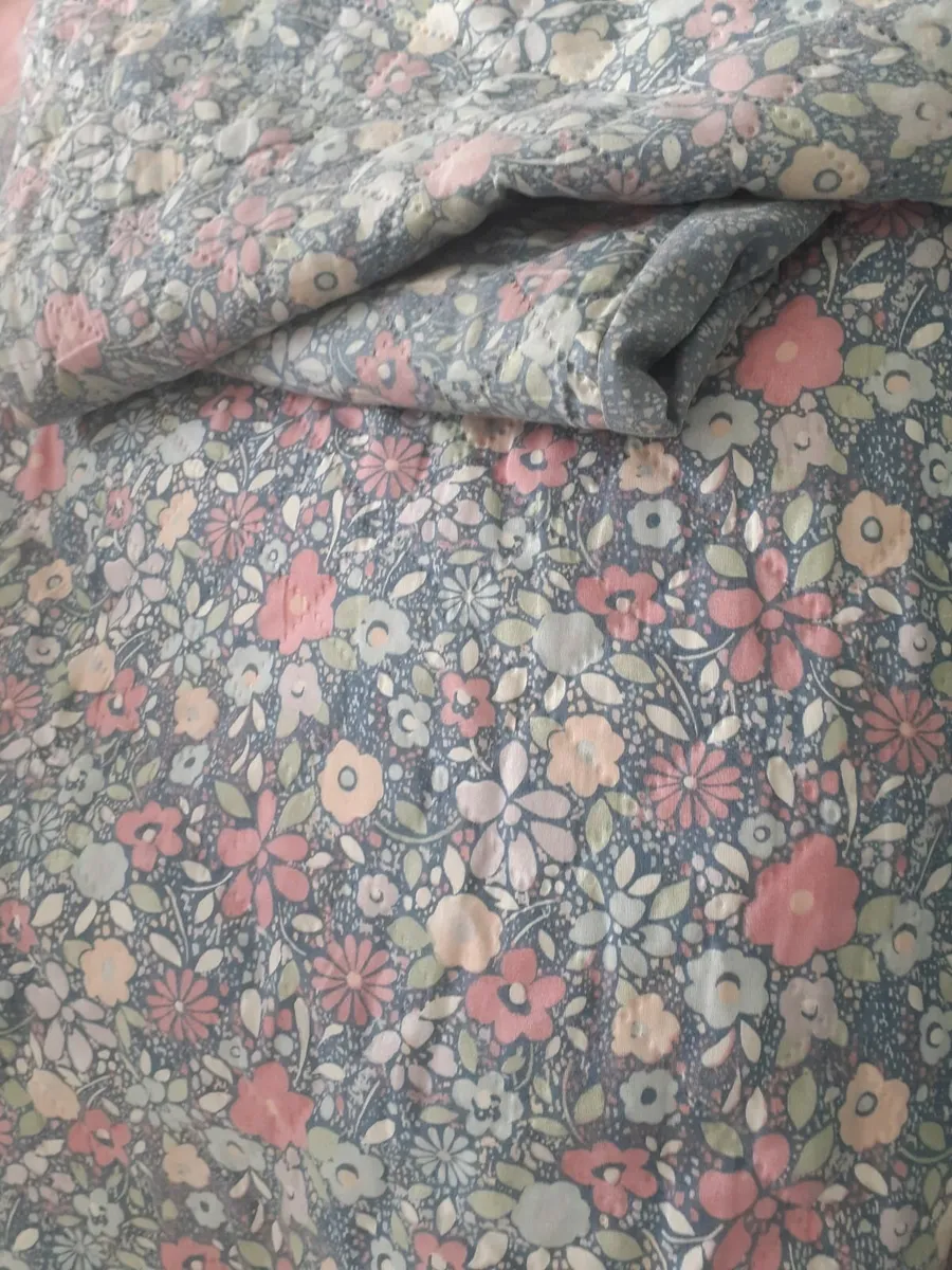 Duvet, pillows, Duvet covers and pillowcases - Image 2