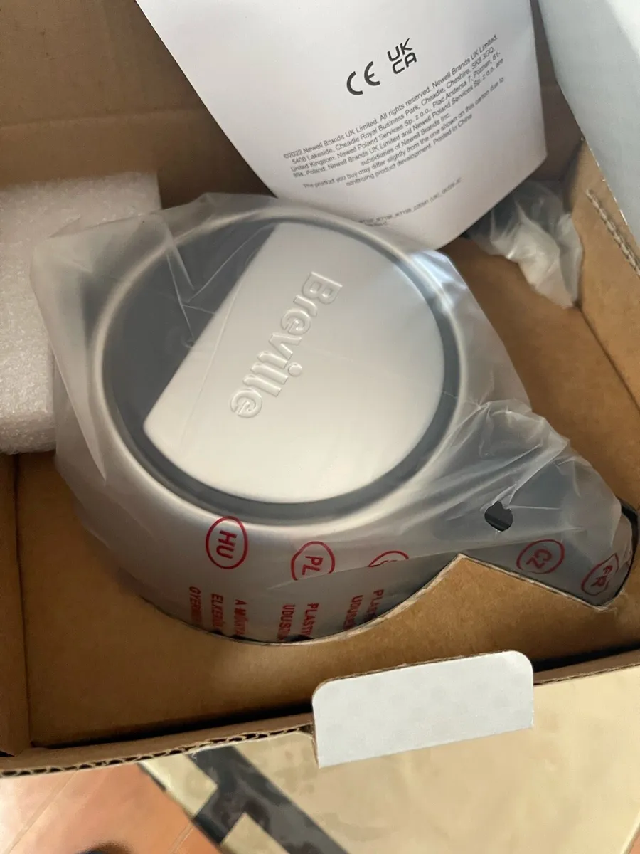 Kettle 1.7 lts - Image 1