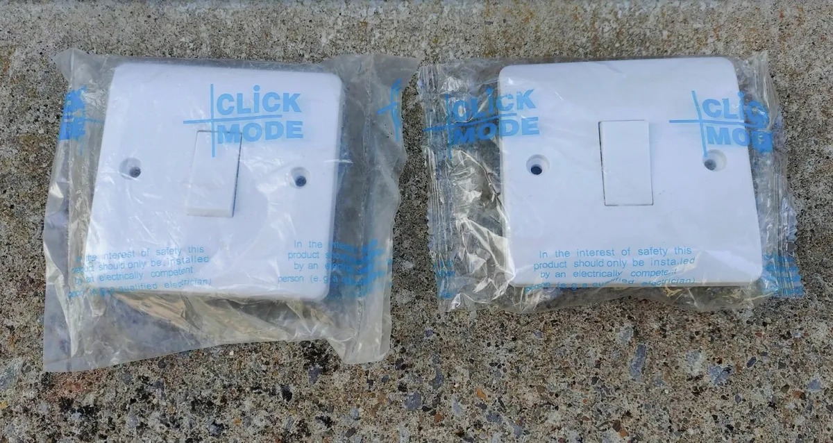ONE  WHITE LIGHT SWITCH (BRAND NEW). - Image 1