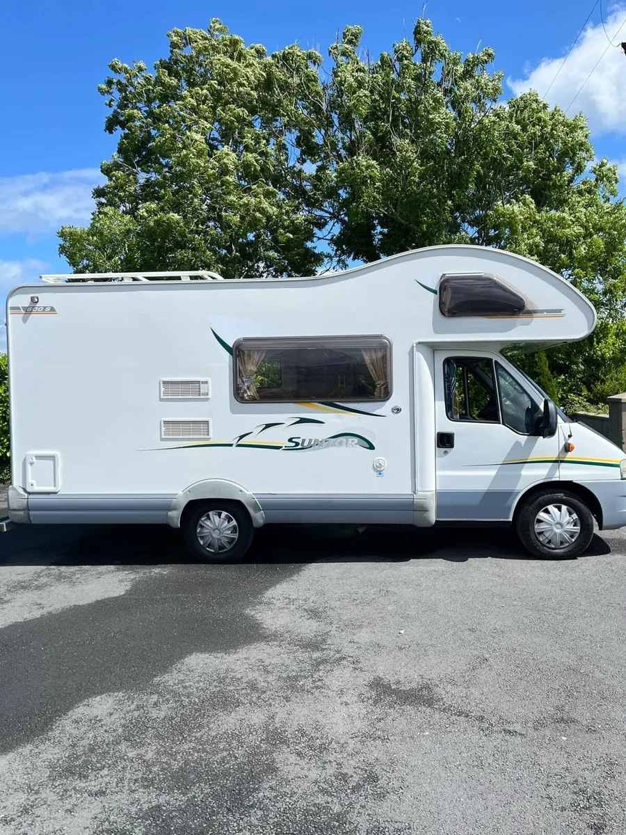 Motor home - Image 2
