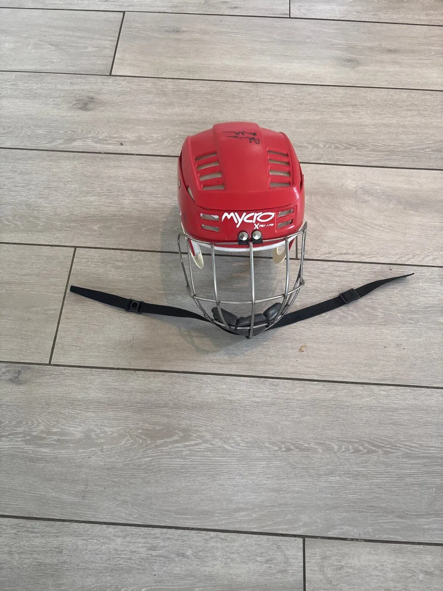 Hurling helmet size small - Image 1