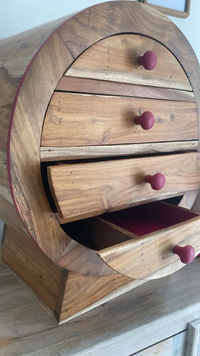 Table top cabinet - Image 2