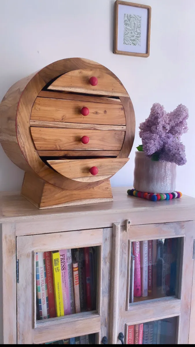 Table top cabinet - Image 4