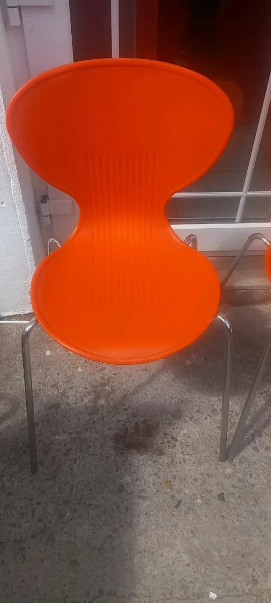 Sienna stackable Orange/Chrome chairs (x4) - Image 3