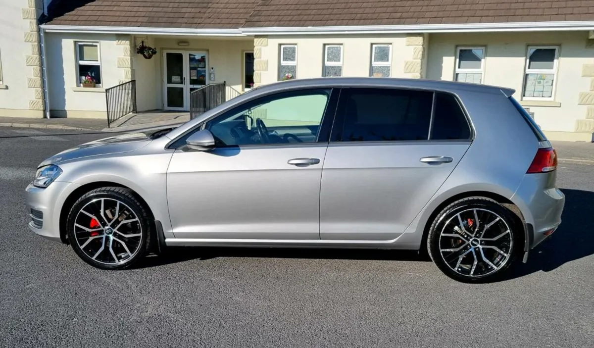 GOLF MK7 1.6D IN EXCELLENT CONDITION - Image 3