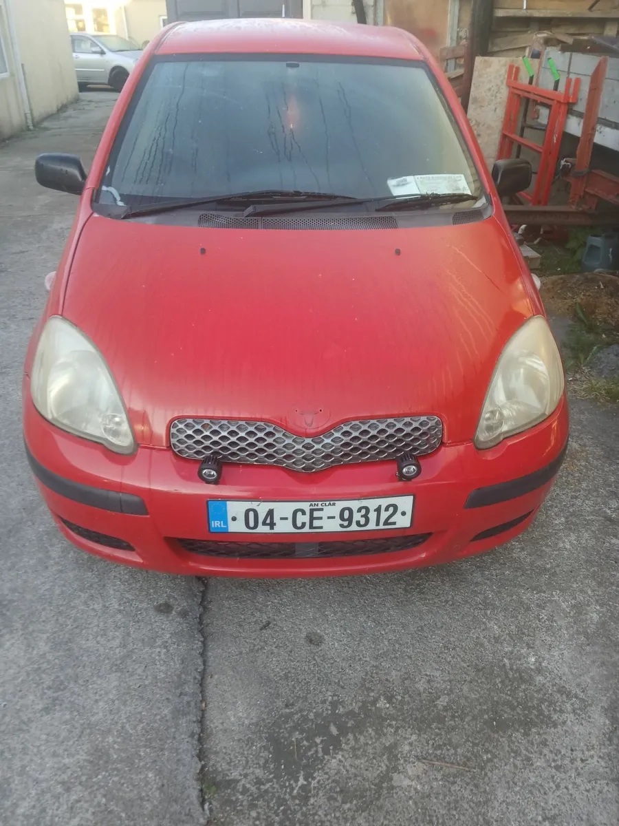 Toyota Yaris 2004 - Image 4