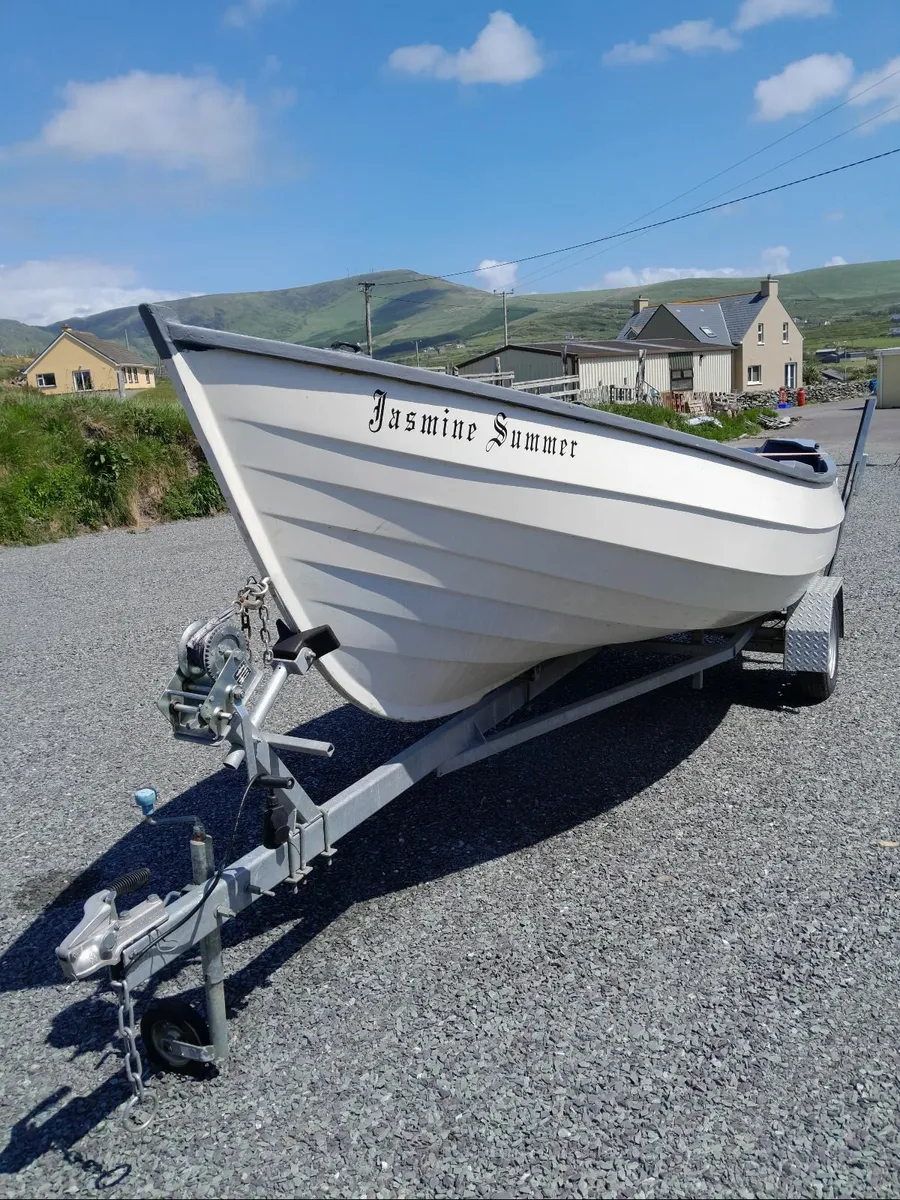 17ft Angling Boat - Image 1