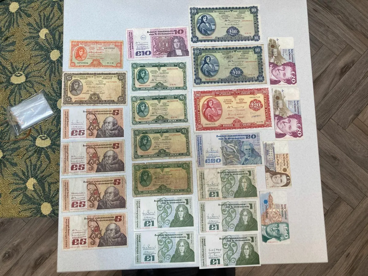Old Irish coins and bank notes money - Image 1