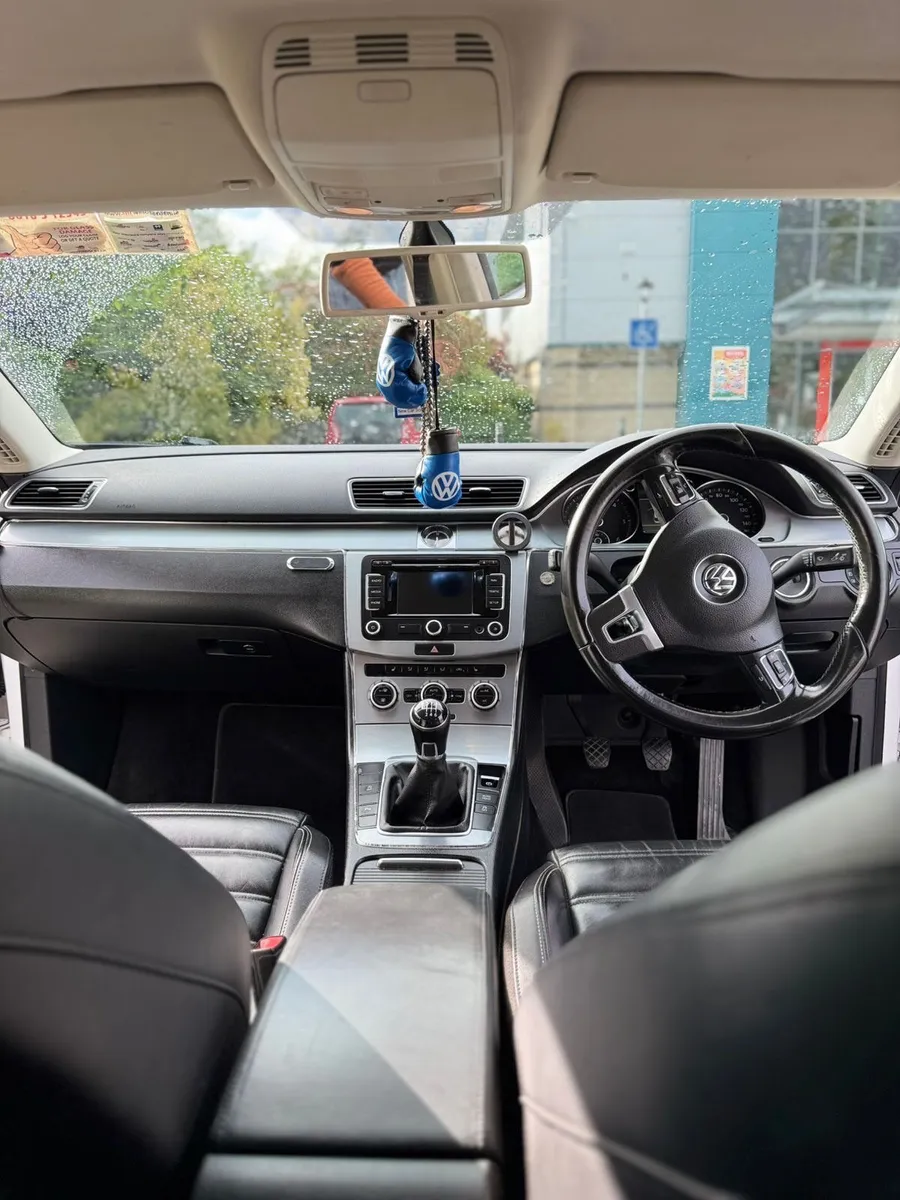 Volkswagen CC 2013 - Image 2