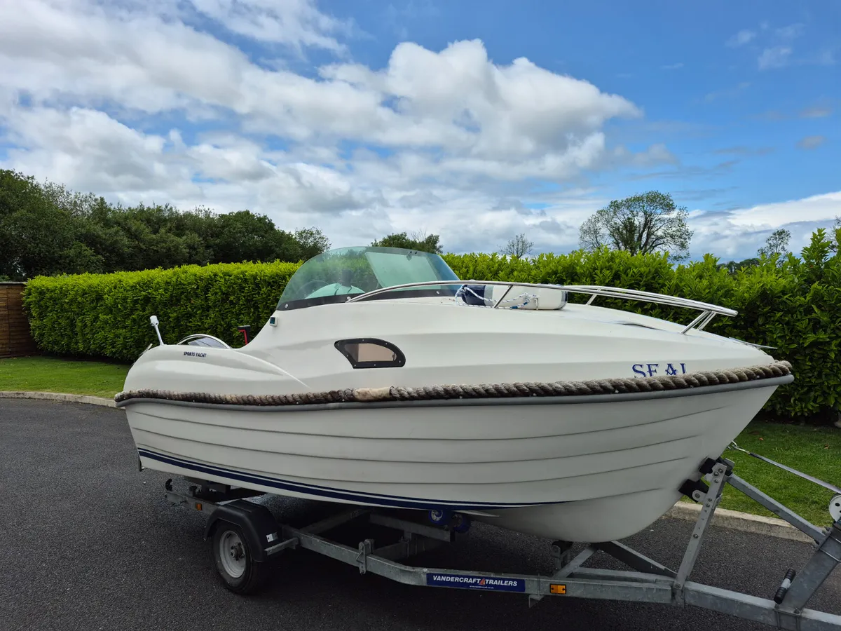 Sports Yacht - Image 2