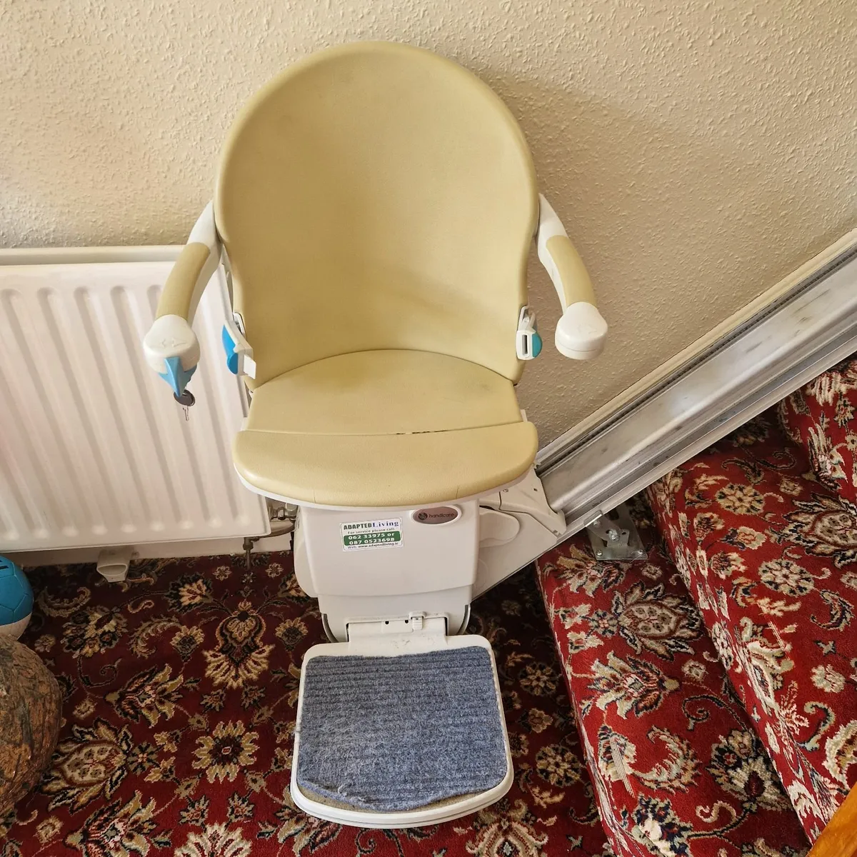 Chair lift **free to take away** - Image 1