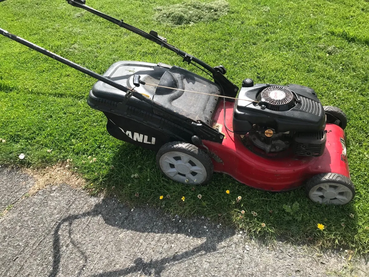 Lawnmower For sale - Image 2