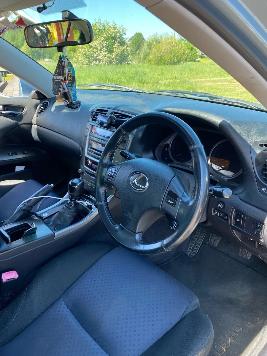 Lexus is220d 2008 - Image 3