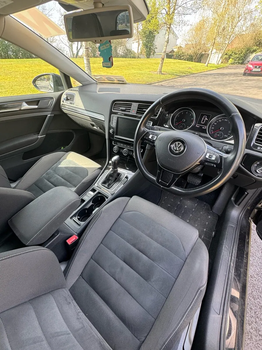 Volkswagen Golf TSI AUTO - Image 2