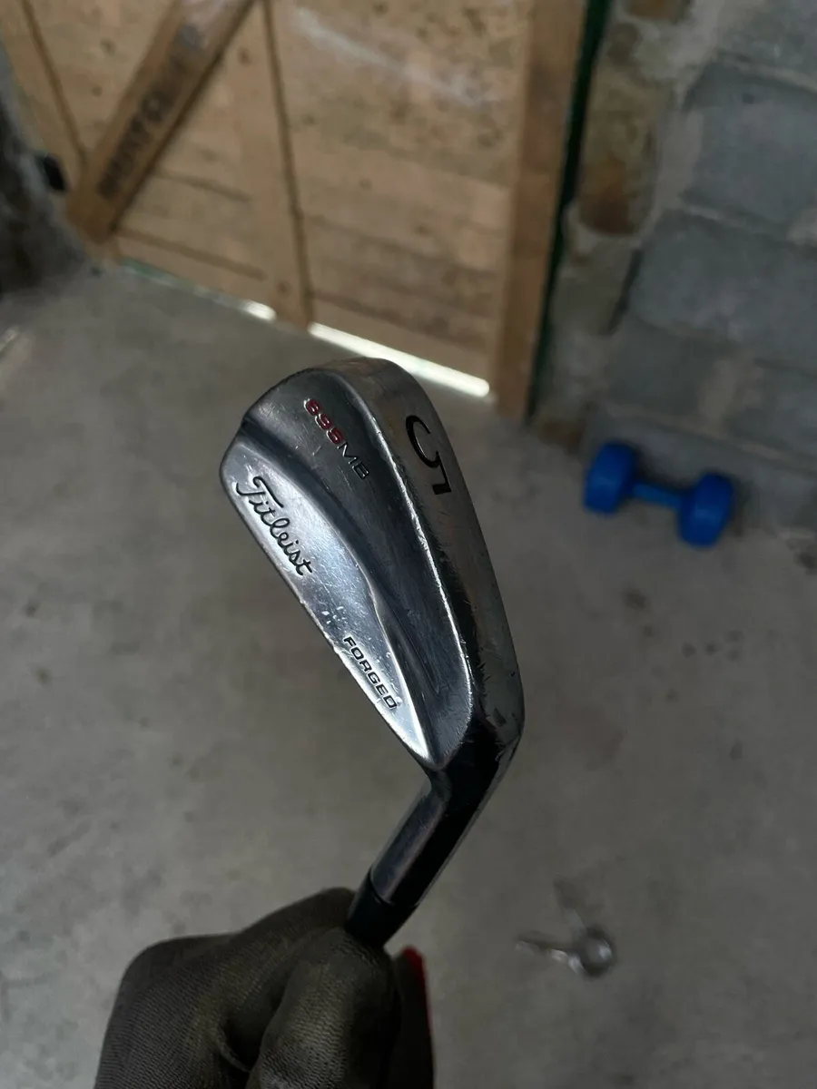 Titleist forged 5 iron (Men Right Handed) - Image 1