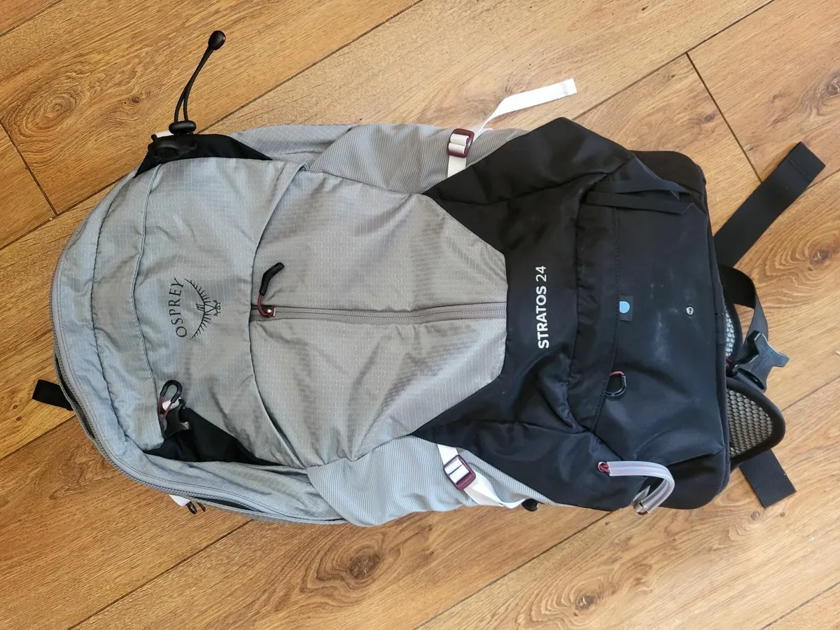 Hiking bag - Image 1