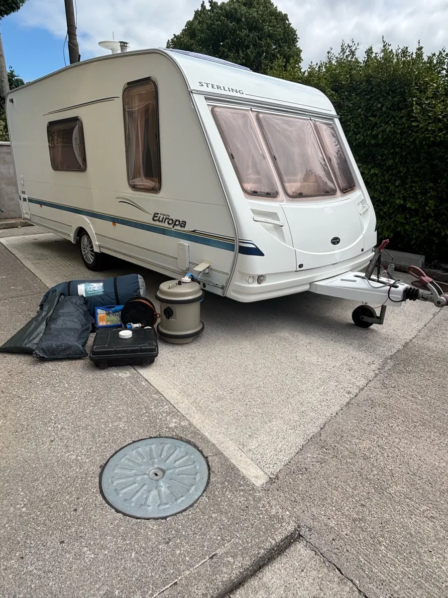 Caravan - Image 1