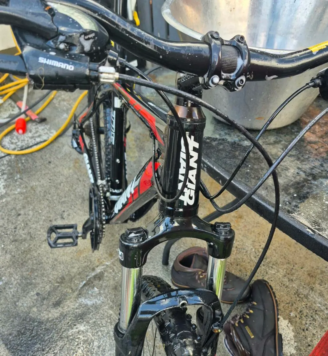 Adults Giant bike ATX2 MTB brakes and gears - Image 4
