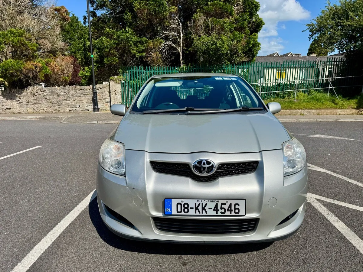 TOYOTA AURIS 1.4 D4D T3 05DR SILVER, 2008 - Image 2