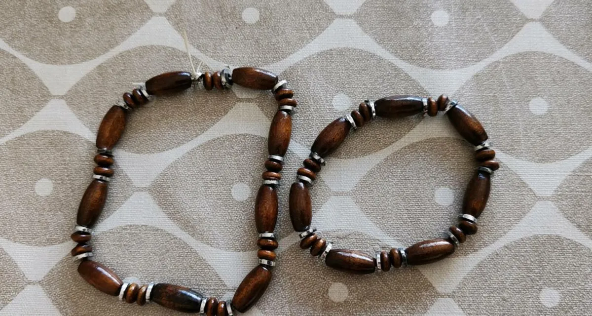 2 beaded wooden bracelets - Image 2