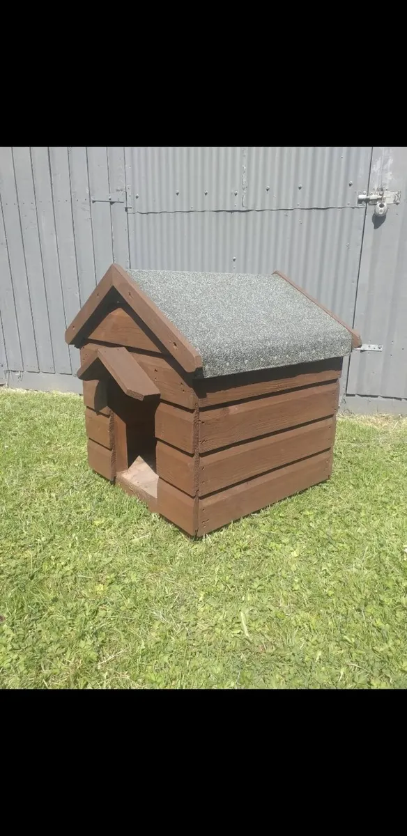 Dog house - Image 1