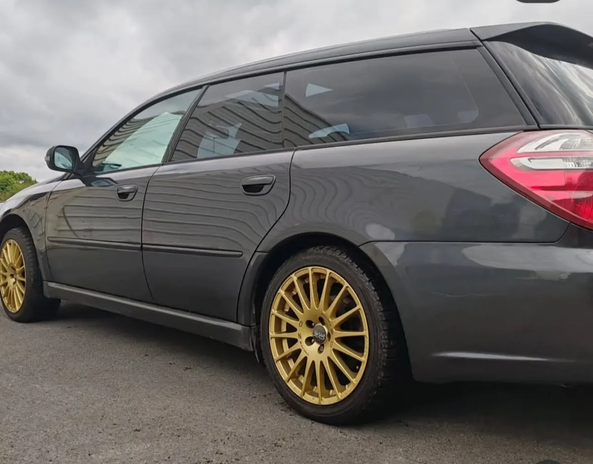 Subaru Legacy - Image 1