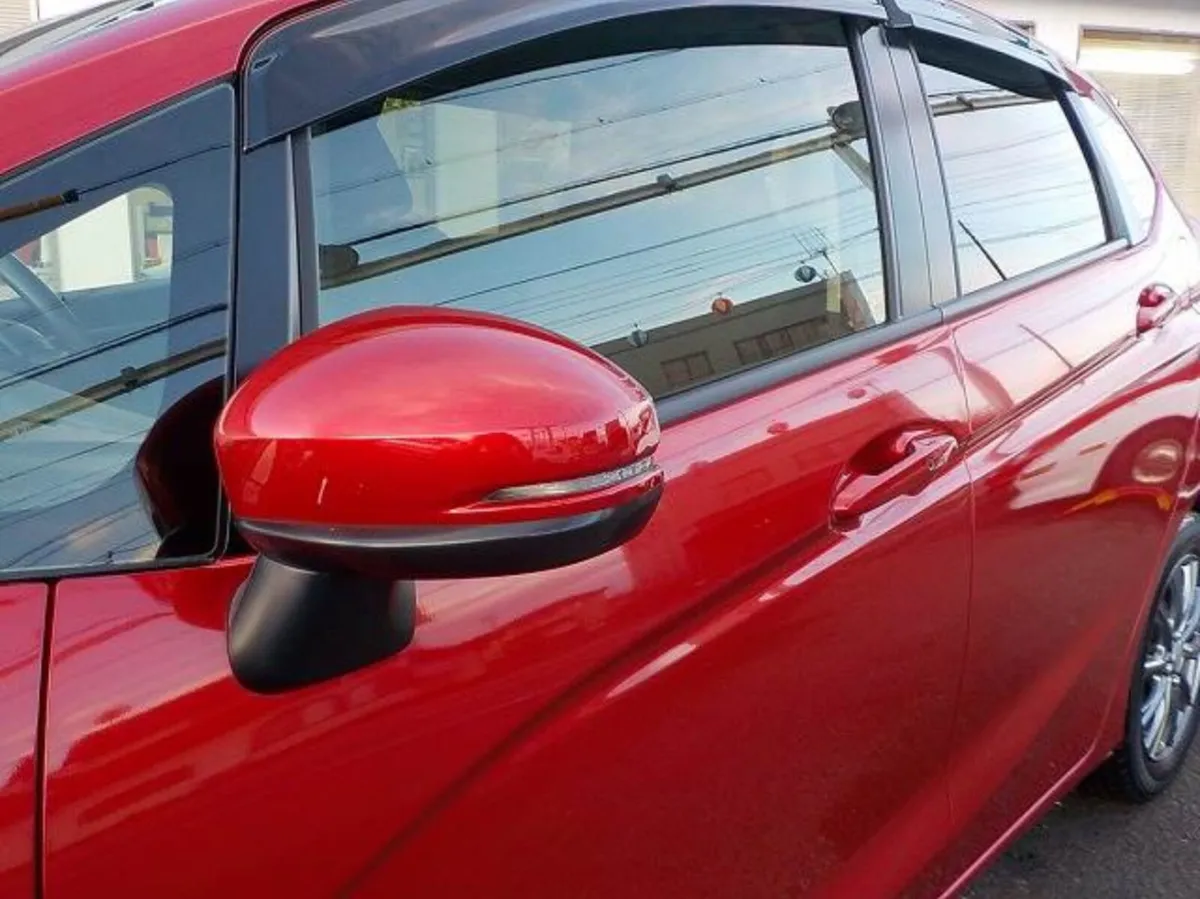 Honda Fit Hybrid 2016 - Image 4