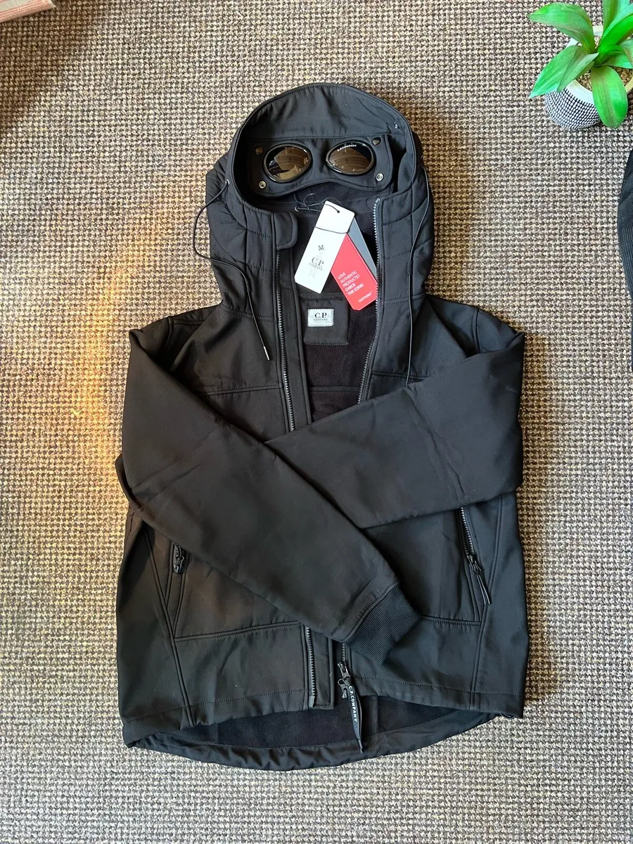 C.P. Company Goggle Jacket. Size M. brand new - Image 1